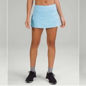 Lululemon Pace Rival Mid-Rise Skirt in Blue Chill. Size 10 Reg